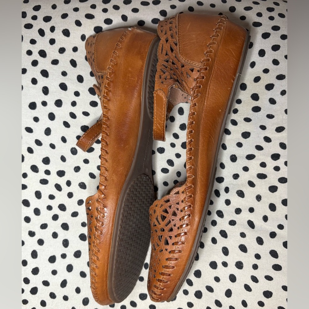 Pikolinos, the Puerto Vallarta Perforated Leather Mary Jane Flats size 40 - Picture 7 of 12